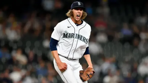 2025 Stat Leader Projections for Position Players & Pitchers